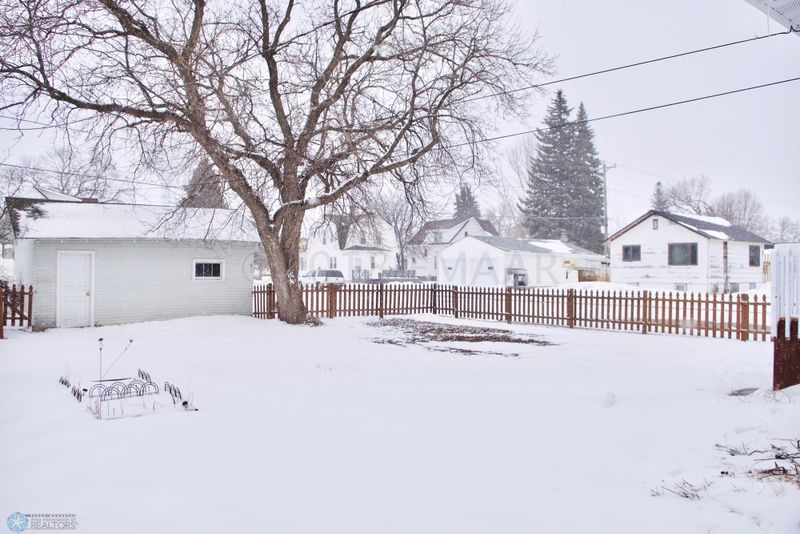 101 2 St NE, Dilworth, MN 56529