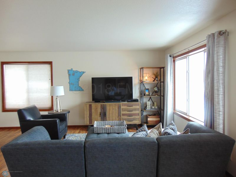 1231 39th Ave S, Moorhead, MN 56560