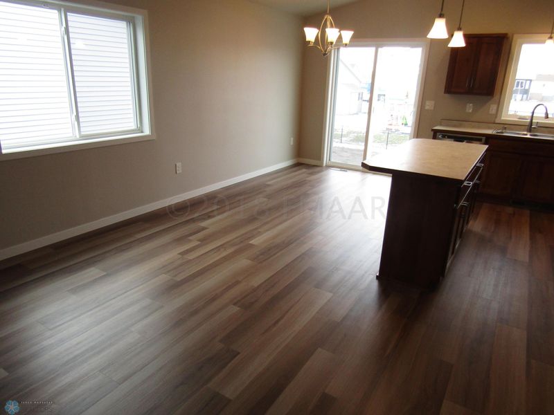 4457 18 St S, Moorhead, MN 56560