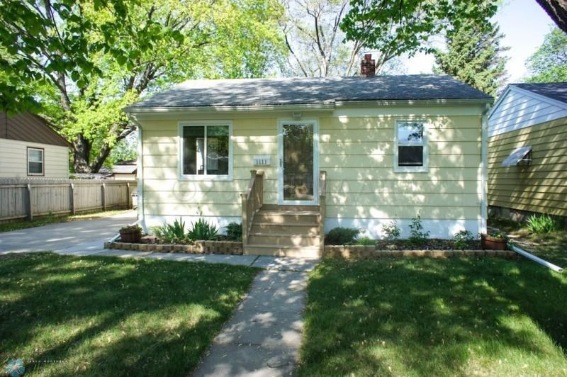 1111 13 St N, Moorhead, MN 56560