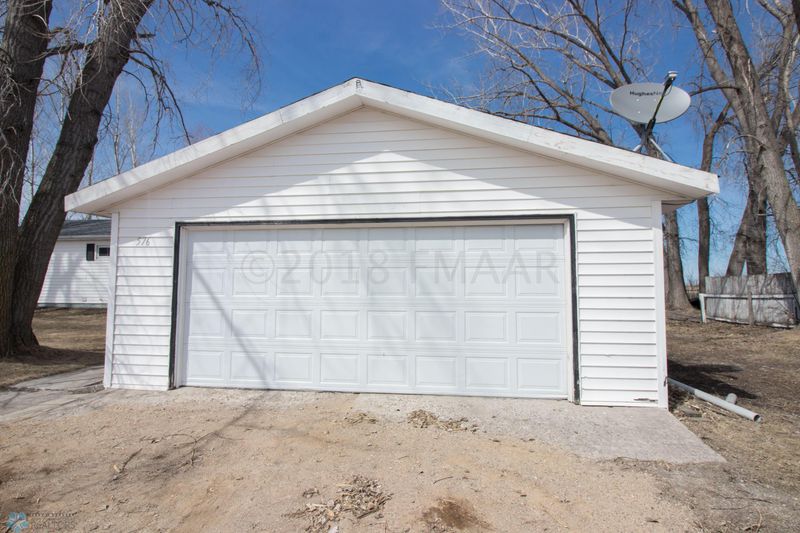 576 6th St, Felton, MN 56536
