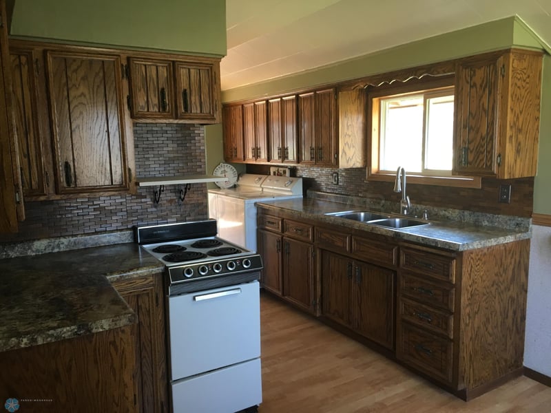 307 Lincoln St, Hitterdal, MN 56552