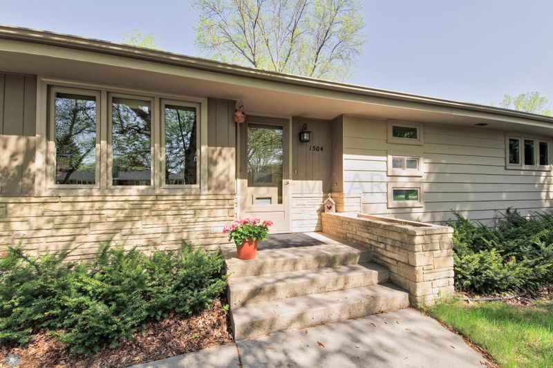 1504 2nd St S, Moorhead, MN 56560