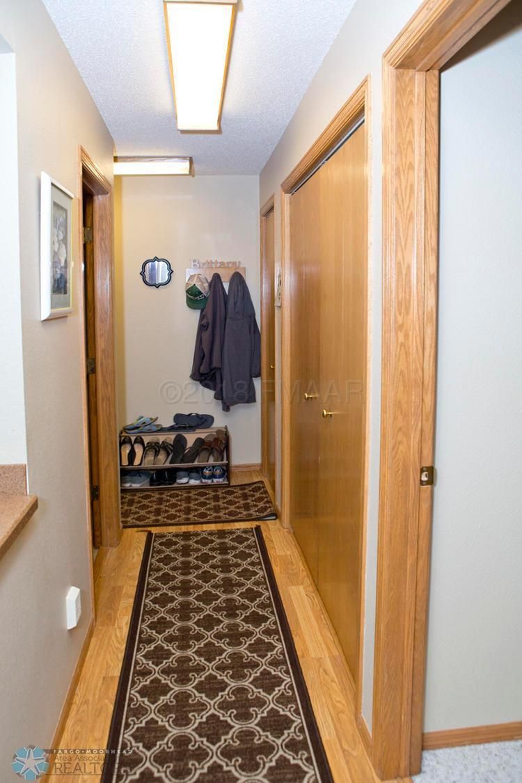 302 4th St S #201, Moorhead, MN 56560