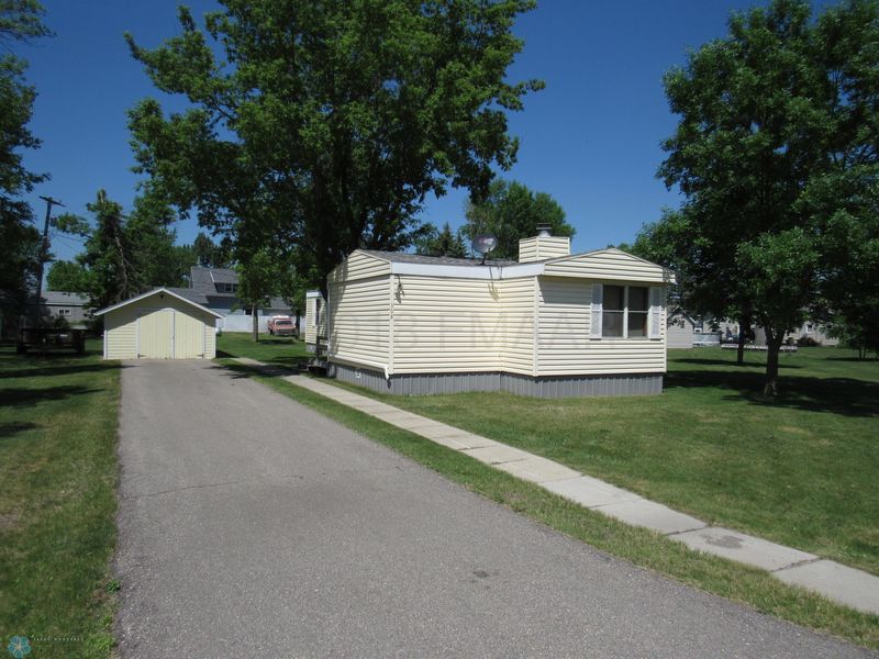308 Cottage Ave W, Ulen, MN 56585