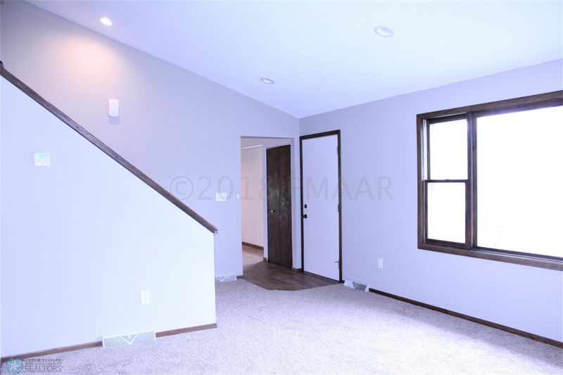 402 Northern Pacific Ave W, Ulen, MN 56585