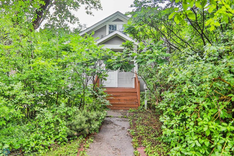 702 4th St S, Moorhead, MN 56560