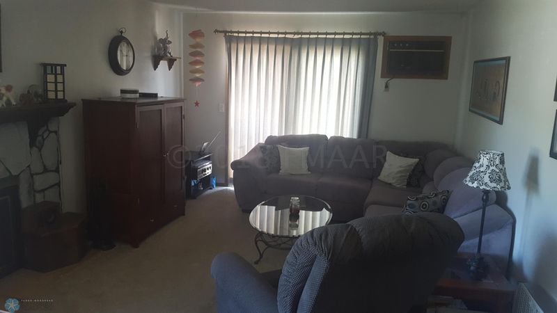 402 1st Ave NW #L, Dilworth, MN 56529