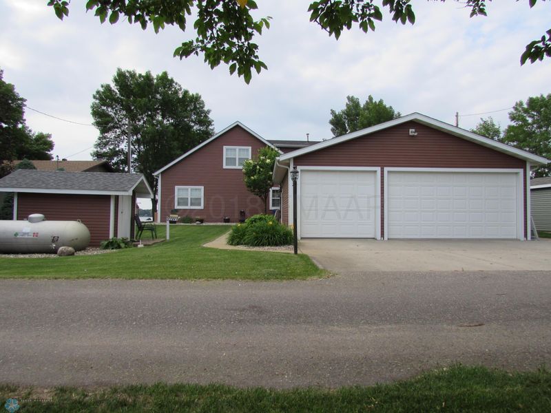 33941 Happy Dr, Dent, MN 56528
