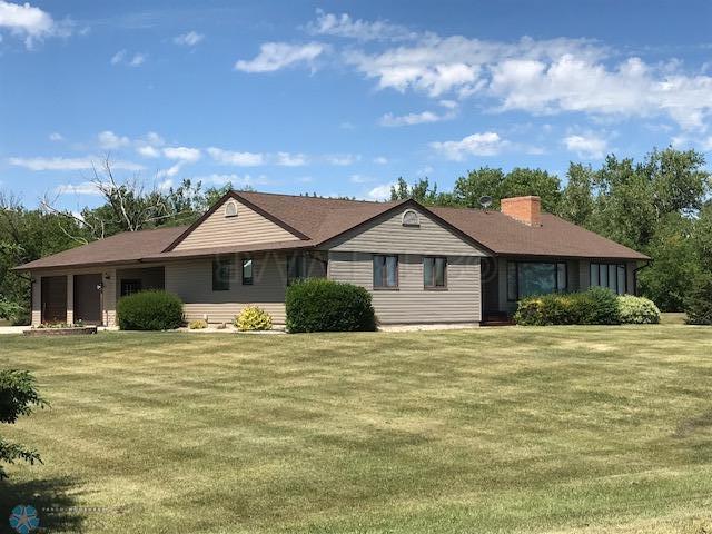 3159 170th Ave, Hallock, MN 56728
