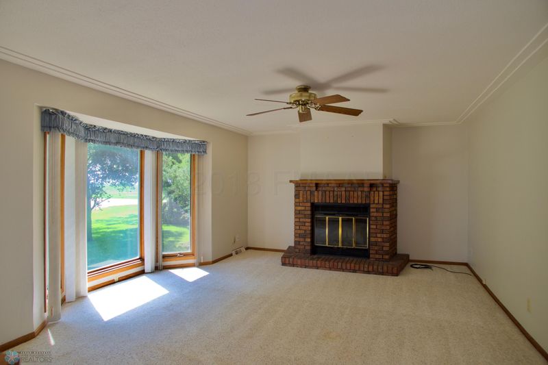 3428 80 Ave S, Moorhead, MN 56560