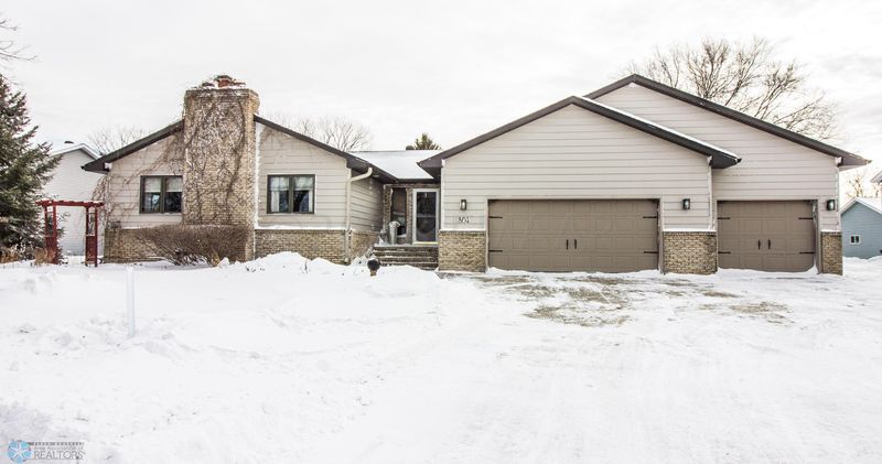 804 4 1/2 Ave NE, Barnesville, MN 56514