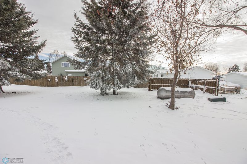 804 4 1/2 Ave NE, Barnesville, MN 56514