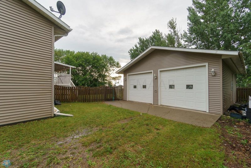 3003 Covent Garden St S, Moorhead, MN 56560