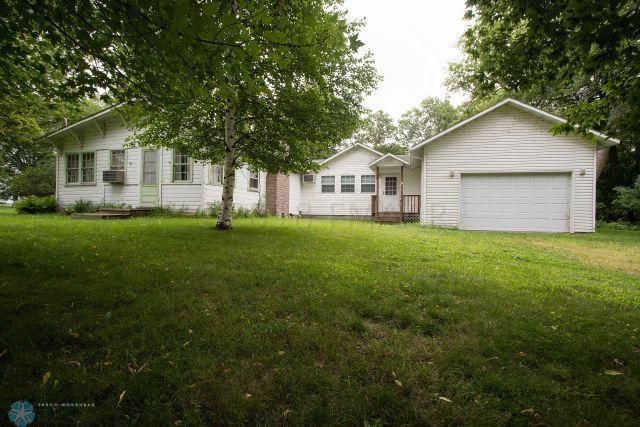 32726 380th St, Dent, MN 56528