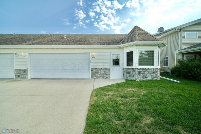619 11th Ave N, Moorhead, MN 56560