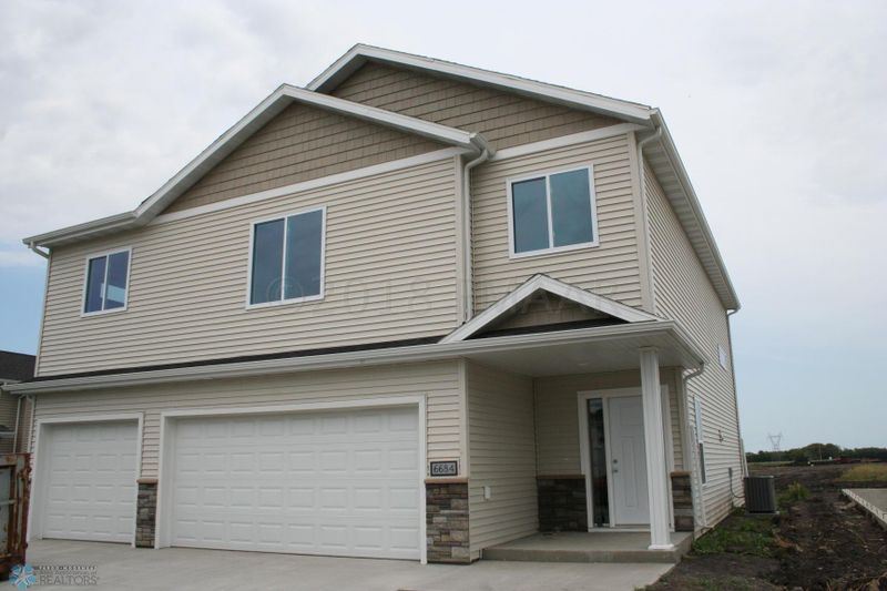 1703 2 Ave NE, Barnesville, MN 56514