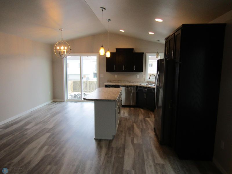 1750 44 Ave S, Moorhead, MN 56560