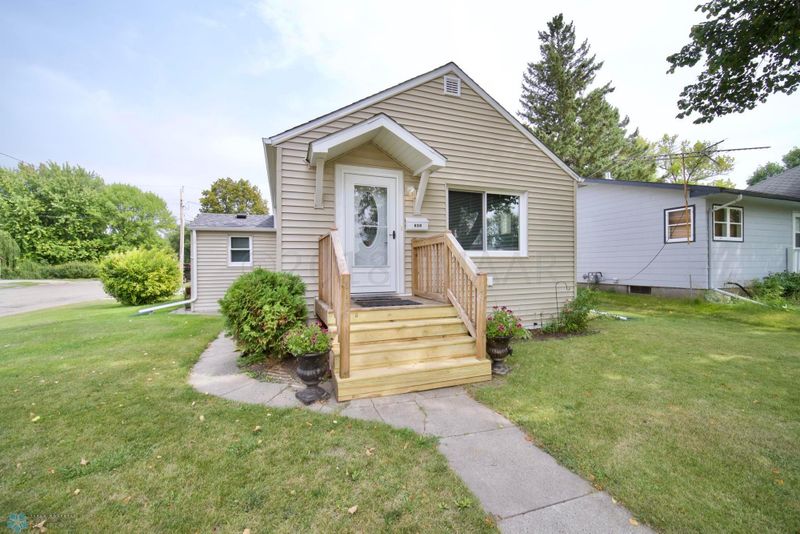 101 S S 4th St W, Ada, MN 56510