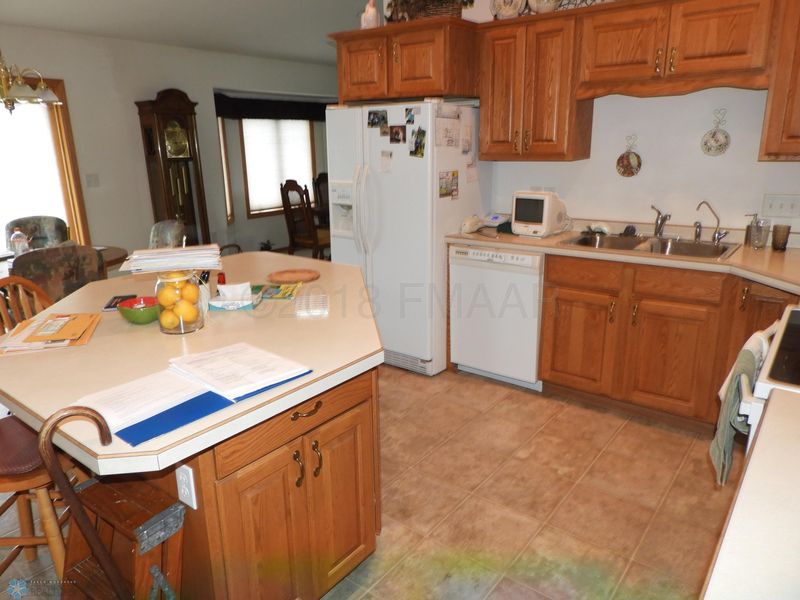 1411 Andrews Ave, Breckenridge, MN 56520