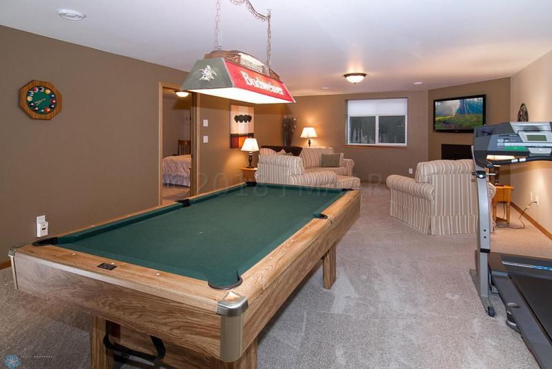 3361 24th St S, Moorhead, MN 56560
