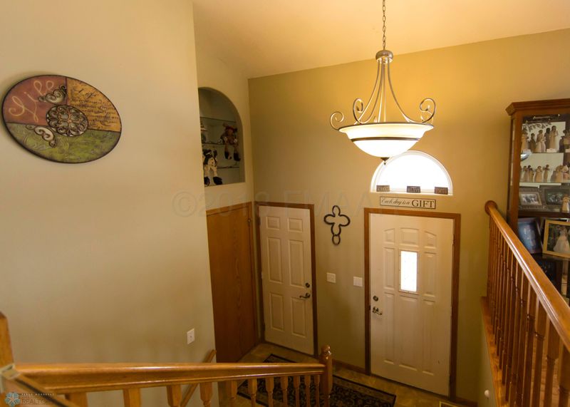 18196 Willow Springs Rd, Detroit Lakes, MN 56501