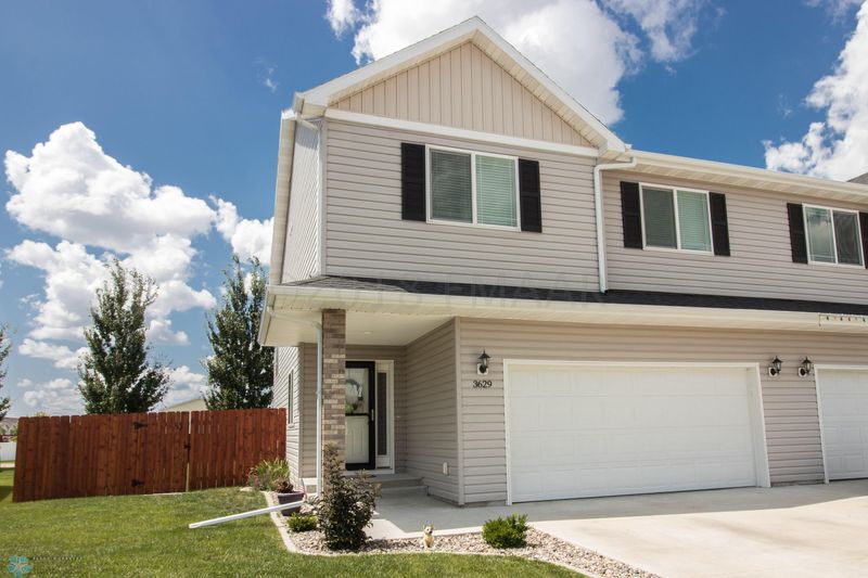 3629 15th St S, Moorhead, MN 56560