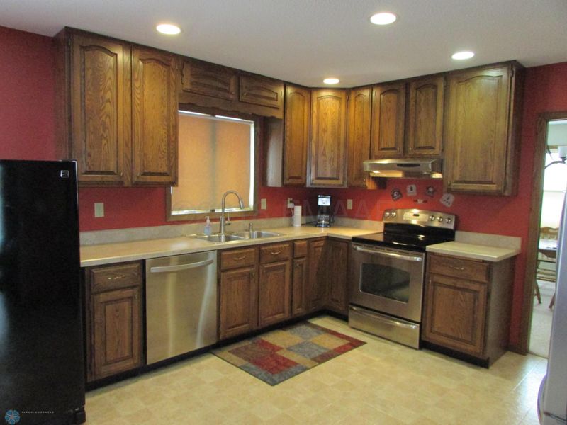 3908 3rd St S, Moorhead, MN 56560