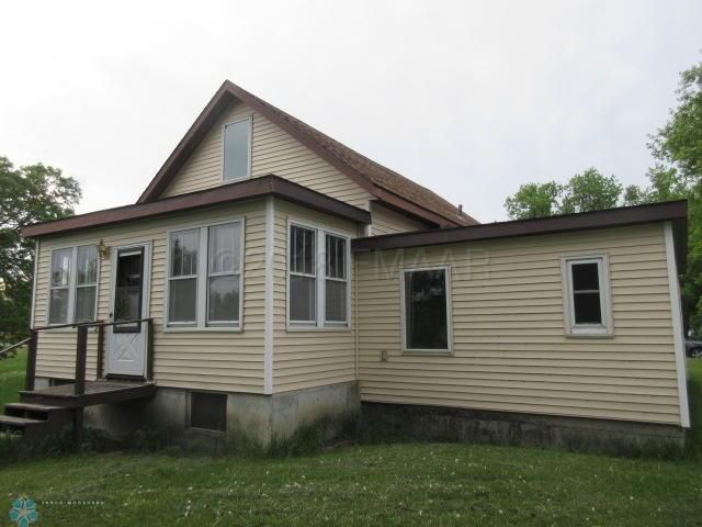 301 Riverside St, Climax, MN 56523