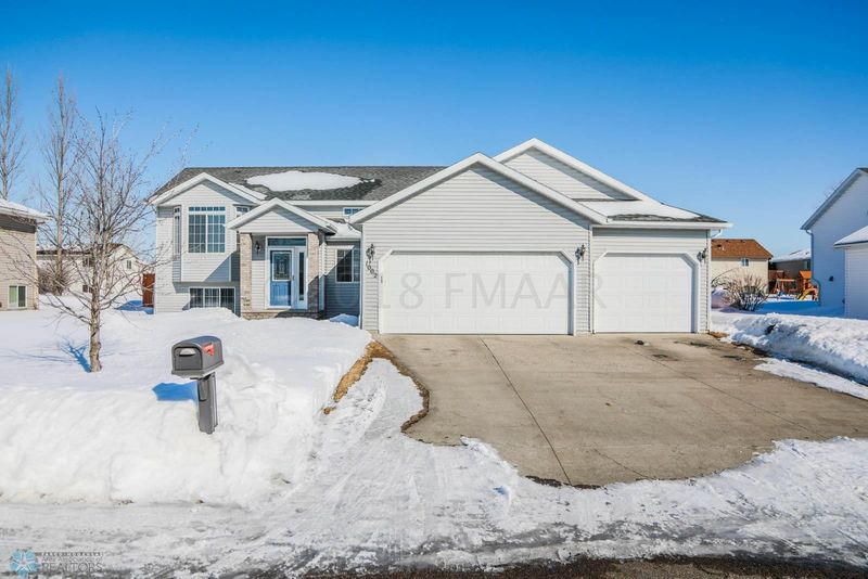 1002 10 Ave SE, Barnesville, MN 56514
