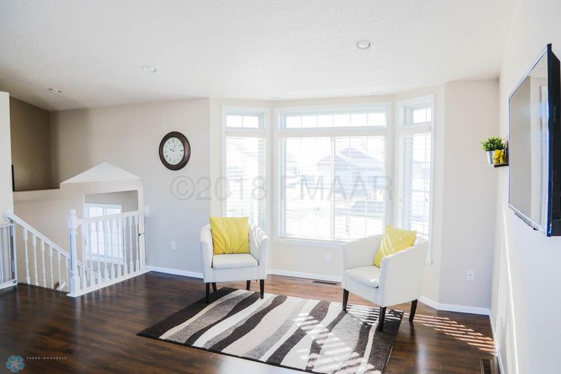 1002 10 Ave SE, Barnesville, MN 56514