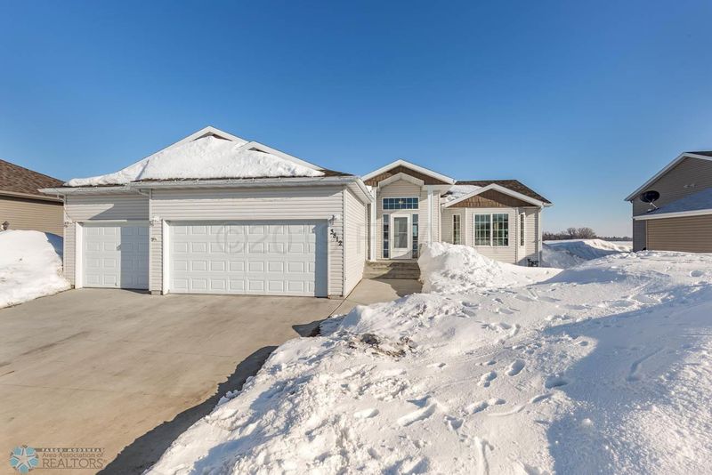 3812 10th Ave S, Moorhead, MN 56560
