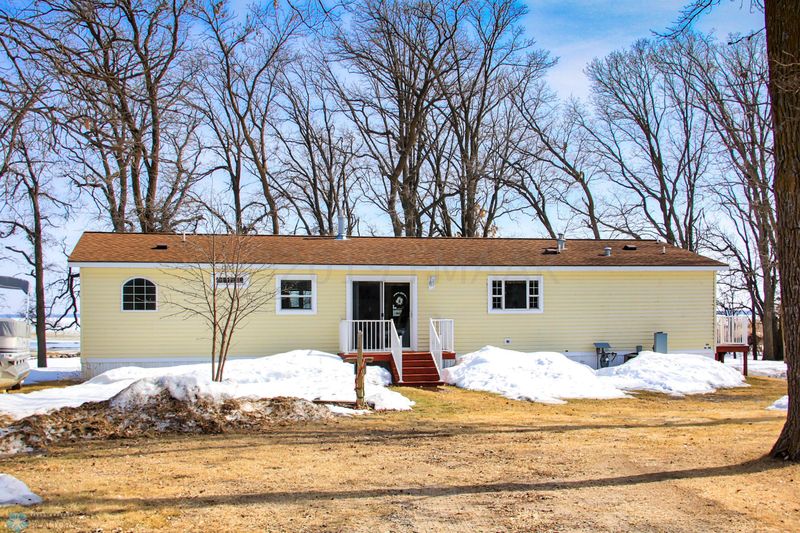 44644 Plentywood Dr, Perham, MN 56573