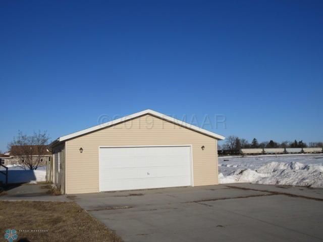 115 3 St NE, Ulen, MN 56585