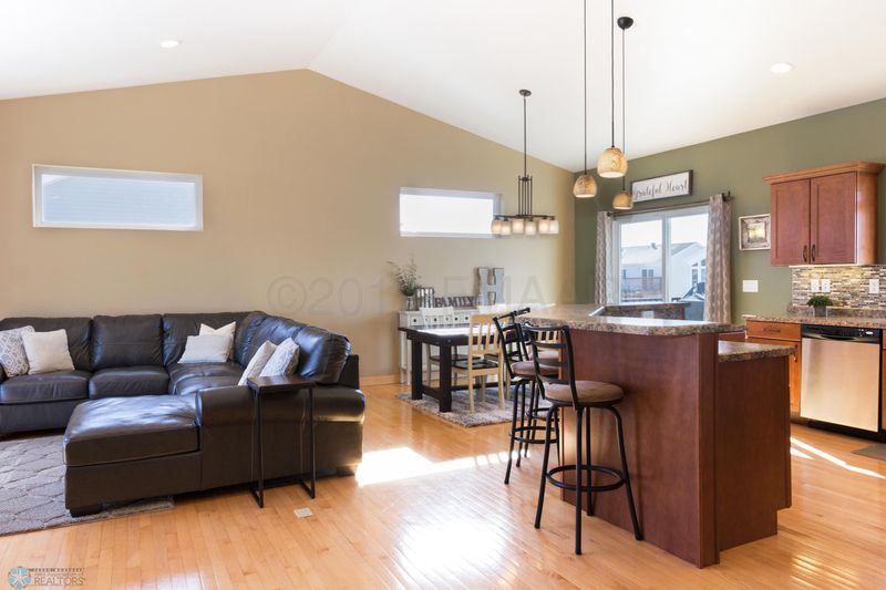 809 5 Ave NE, Dilworth, MN 56529