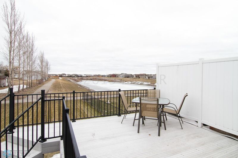 1450 45th Ave S, Moorhead, MN 56560