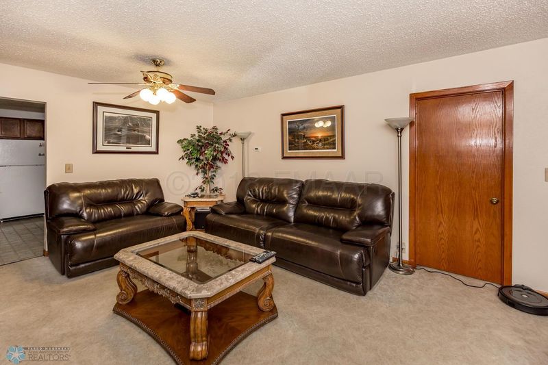 801 12th St N, Moorhead, MN 56560