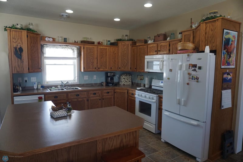 2483 210th St, Rothsay, MN 56579