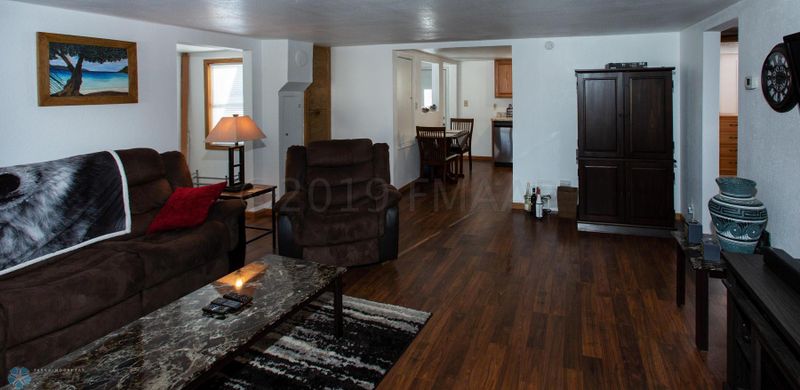 809 4 St SE, Barnesville, MN 56514