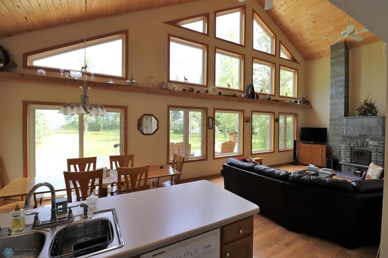 33286 Strawberry Dr, Ogema, MN 56569