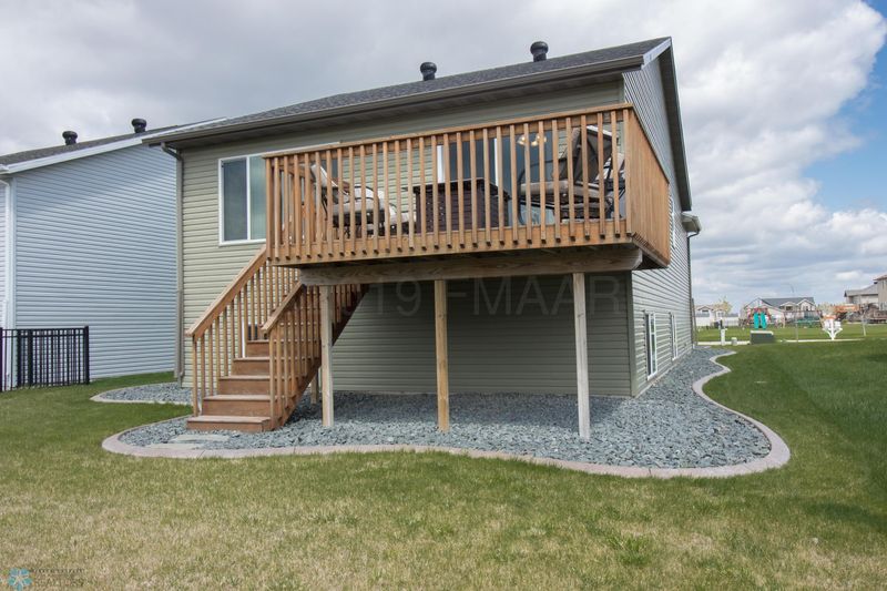 3813 11th Ave S, Moorhead, MN 56560