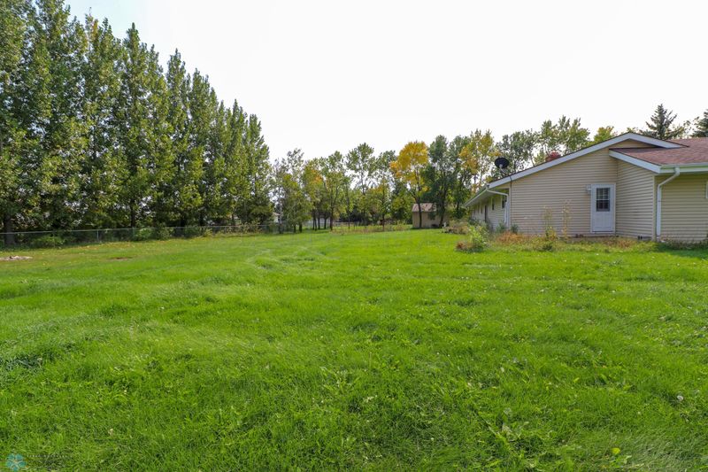 7152 41 St N, Moorhead, MN 56560