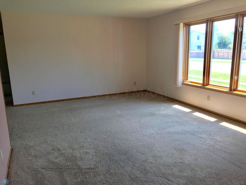 202 40th Ave S, Moorhead, MN 56560