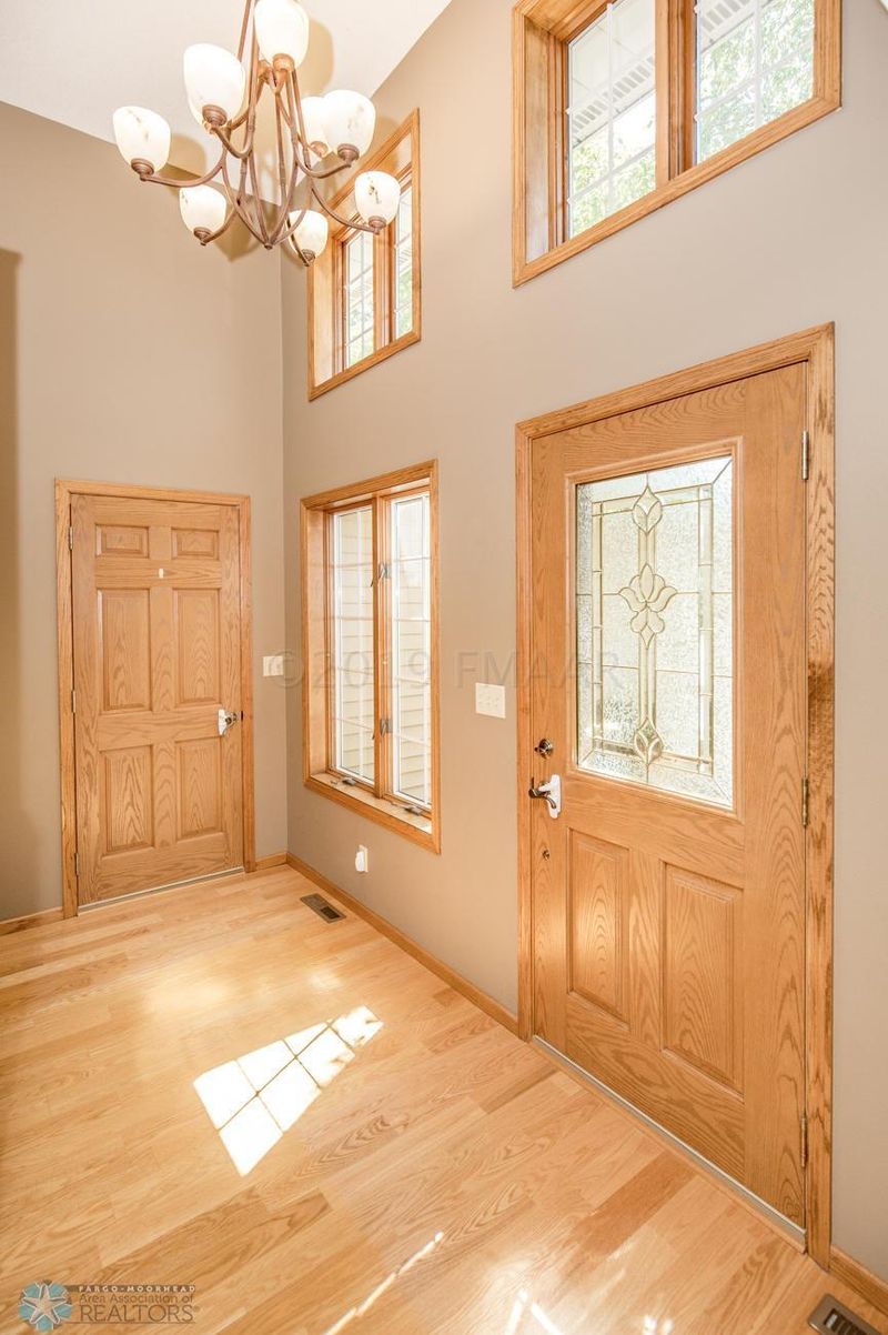 725 Westgate Cir, Hawley, MN 56549
