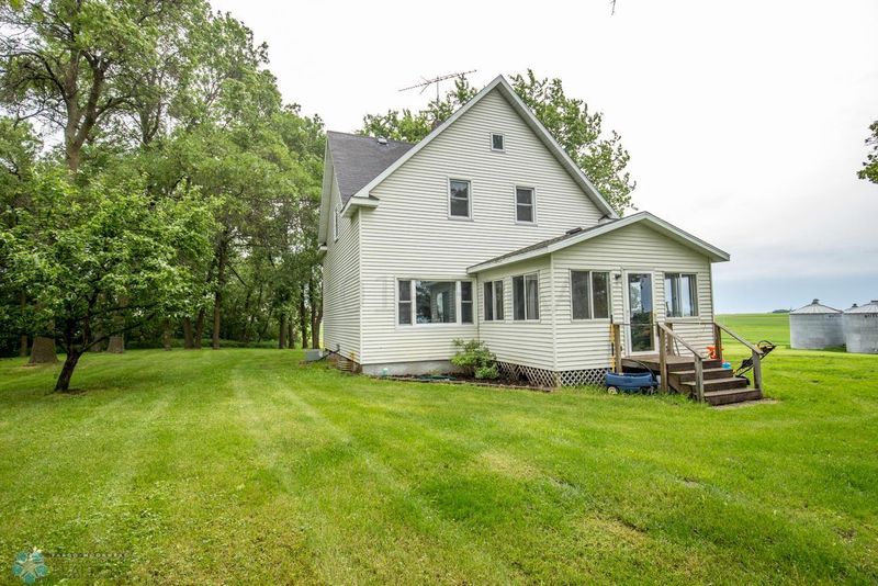 13981 190th St, Lake Park, MN 56554
