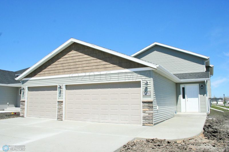 1601 2 Ave NE, Barnesville, MN 56514