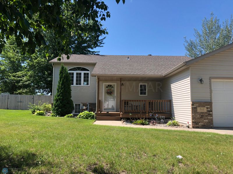 812 4 Ave NE, Barnesville, MN 56514