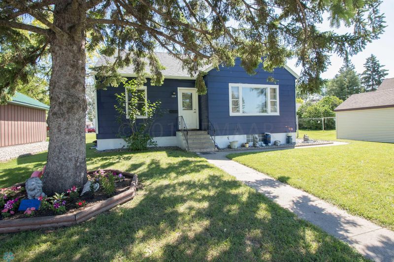 204 4th St W, Ada, MN 56510