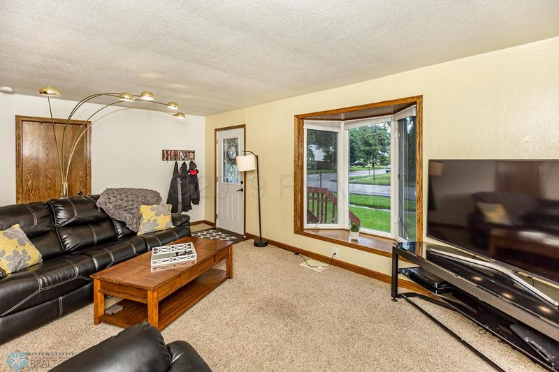 1003 2nd St S, Moorhead, MN 56560