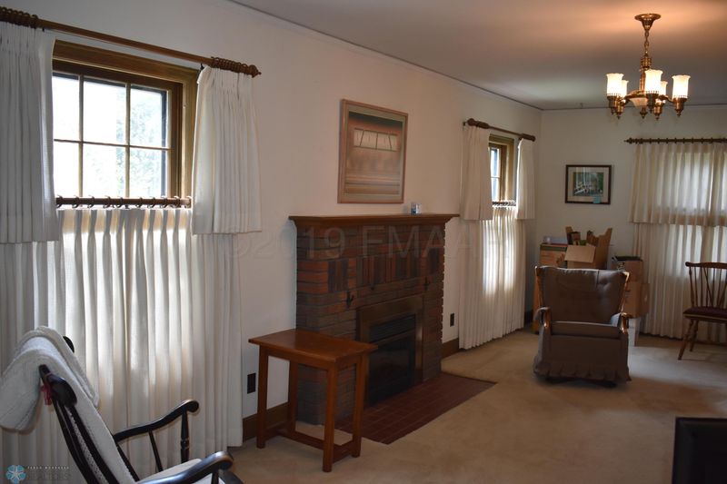 704 8th St S, Moorhead, MN 56560